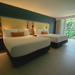 Executive Room Two Queen Beds